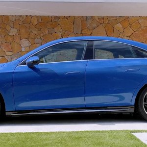  Mercedes CLA 250 Plus